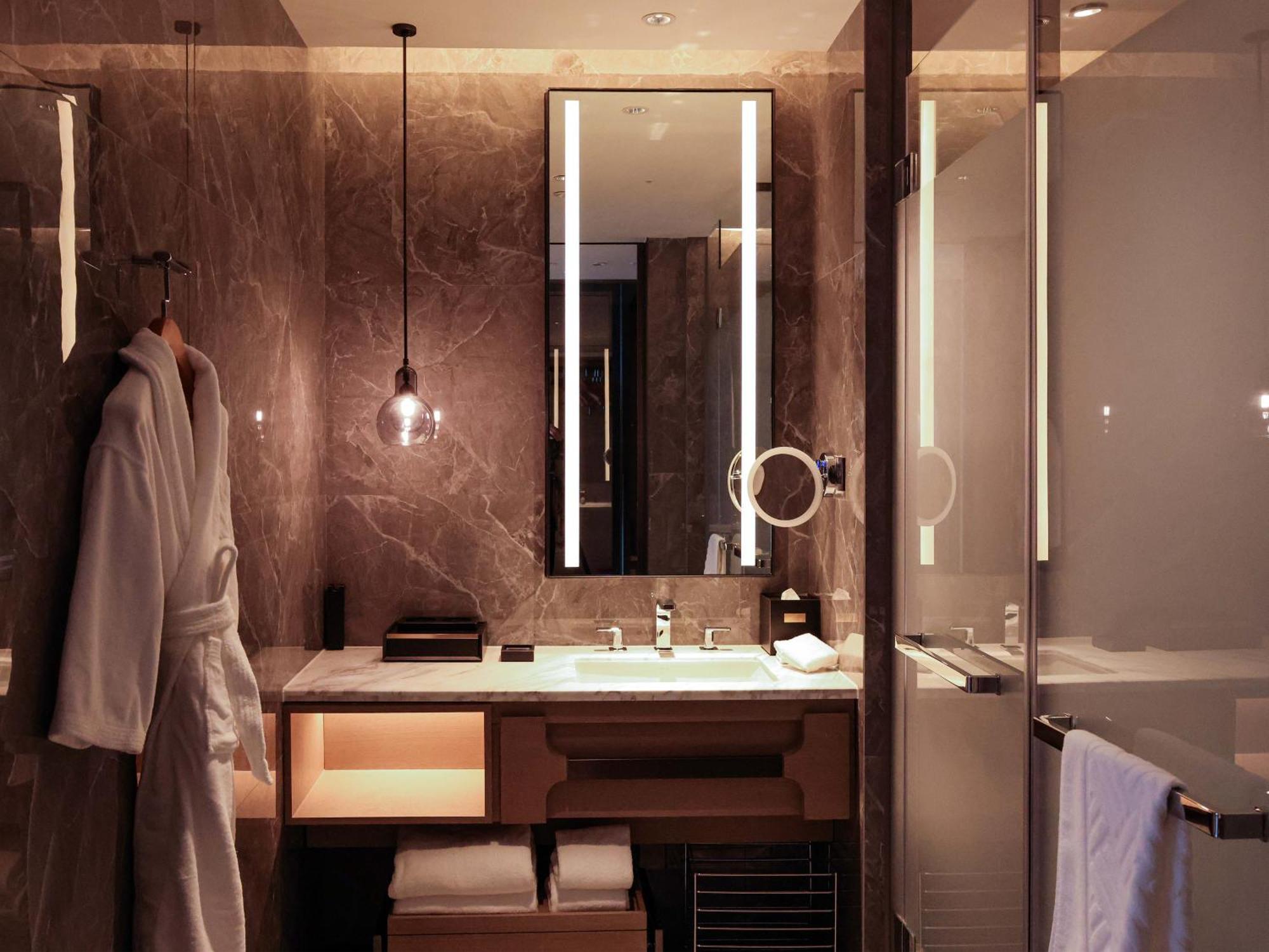 Doubletree By Hilton Chengdu Riverside - Close To Panda Base And Chengdu East Railway ภายนอก รูปภาพ