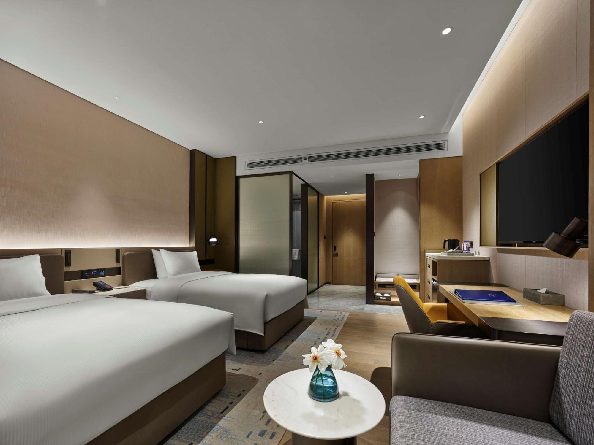 Doubletree By Hilton Chengdu Riverside - Close To Panda Base And Chengdu East Railway ภายนอก รูปภาพ