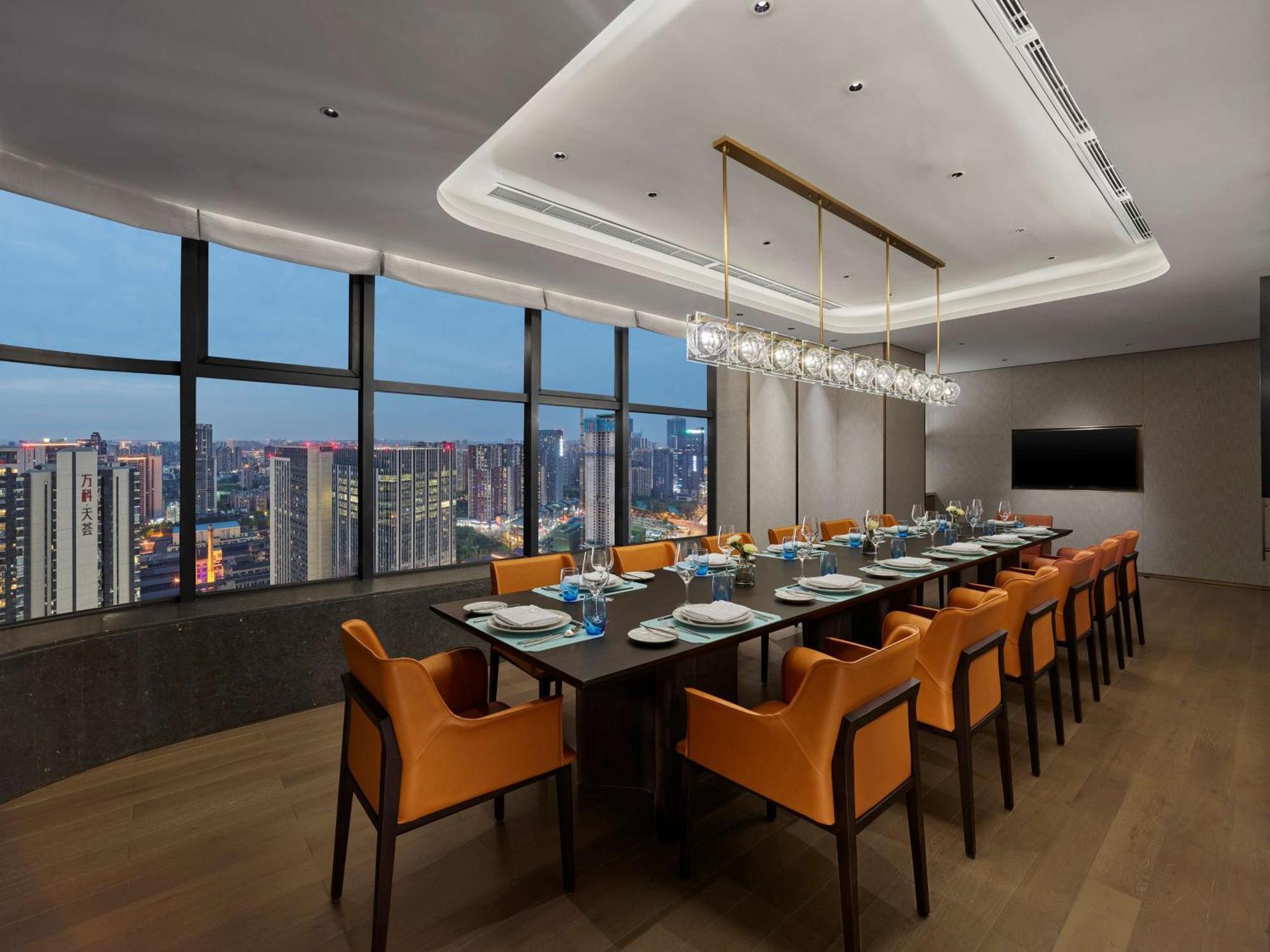 Doubletree By Hilton Chengdu Riverside - Close To Panda Base And Chengdu East Railway ภายนอก รูปภาพ