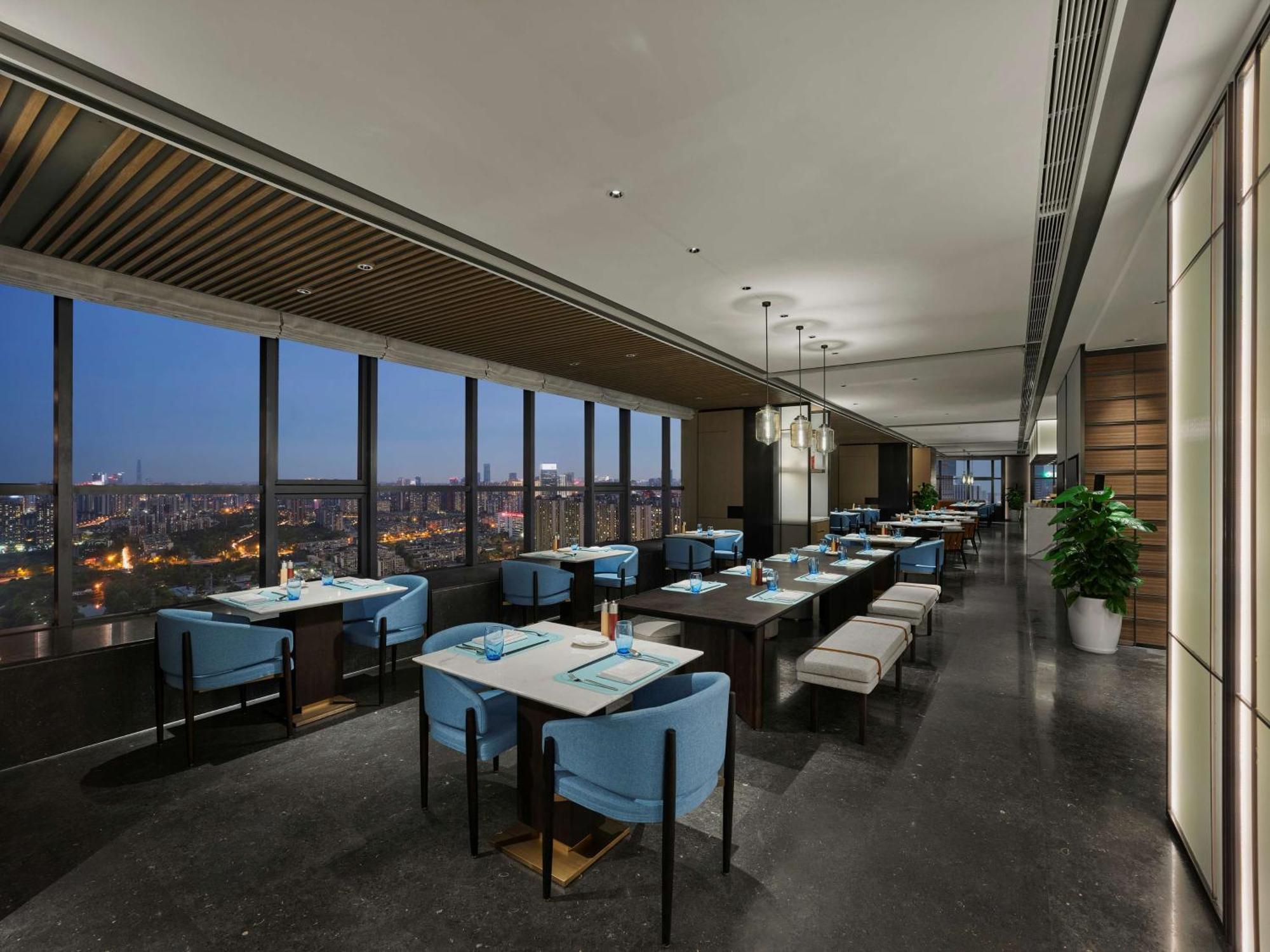 Doubletree By Hilton Chengdu Riverside - Close To Panda Base And Chengdu East Railway ภายนอก รูปภาพ