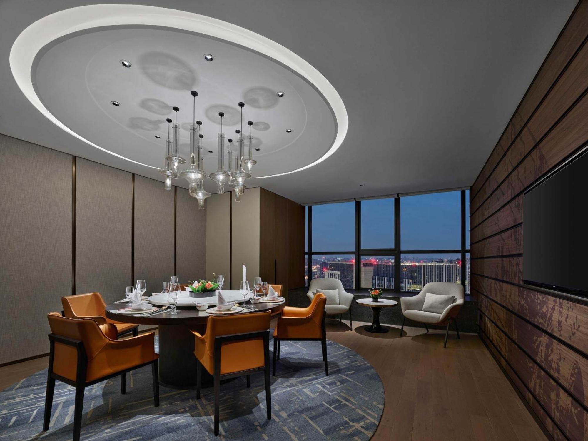 Doubletree By Hilton Chengdu Riverside - Close To Panda Base And Chengdu East Railway ภายนอก รูปภาพ